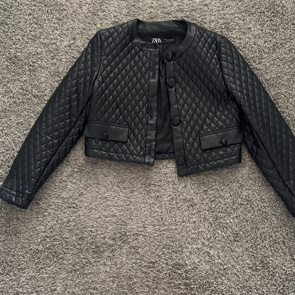 Zara Women's Black Quilted Leather Jacket - Picture 1 of 6